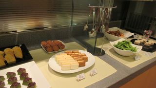 少し食べ物の種類が増えた。