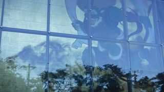 お洒落な美術館だけど