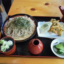 天ざる蕎麦。860円