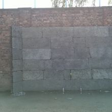 銃殺刑の場所　死の壁