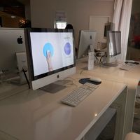 ロビーのパソコン