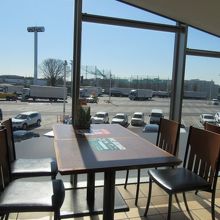 2Fフードコートより。