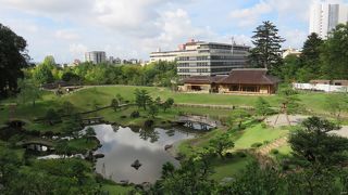 城内に引かれた辰巳用水・・・