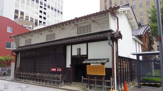 多くの人材を輩出した蘭学塾