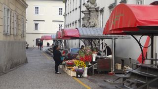 お土産探しにも最適