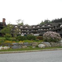 建物は少し古くなった感じです。