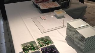 カレーはヌードルバーで