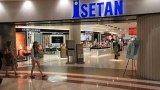 食料品売り場の日本製品、価格設定も良心的だと思います