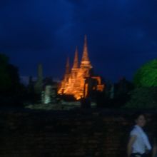 夜はライトアップ