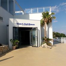 古宇利オーシャンタワー、入口。