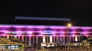 大きなターミナル駅