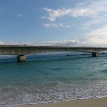 古宇利大橋と古宇利大橋。