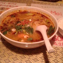 トムヤムクンラーメン