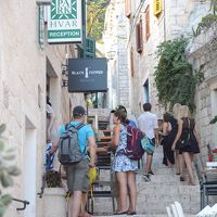 階段上って入口です、エレベーター無