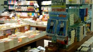 仮設店舗で営業中