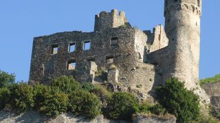 今は廃墟となっています