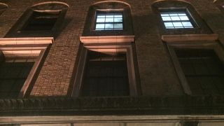 贅を極めた建築