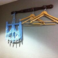 部屋に置いてある物干しハンガー