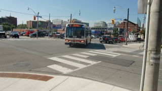 ストリートカーの代わりに