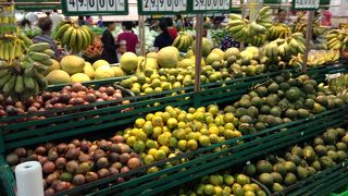 なんでもそろう！地元のスーパー