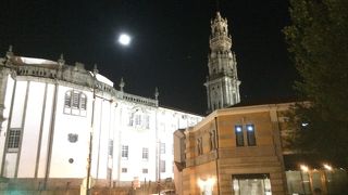 クレリゴス教会