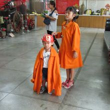 消防服を着てパチリ