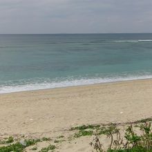 道の駅おおぎみ前の海。
