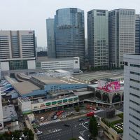 ２０階の部屋の窓からの眺めです。