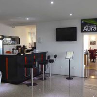 １階のロビー横にバーとレストランがあります