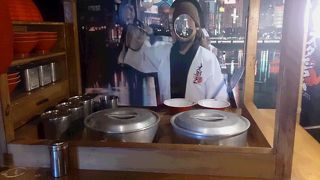 日本を代表するラーメンが集結？　違う。