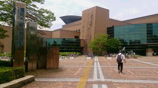 遅くまでやっていて便利