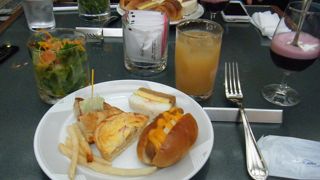 ハロウィンビュッフェにどうぞ