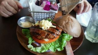 ハワイ料理から日本ぽいものもあり美味しいお店