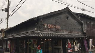 滋賀県の土産物が充実、夏はソフトクリームも販売していました