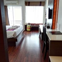 広々として使いやすく、また落ち着いたインテリアでした。