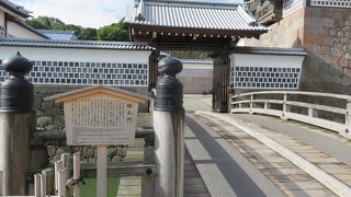 二の門の床には・・・