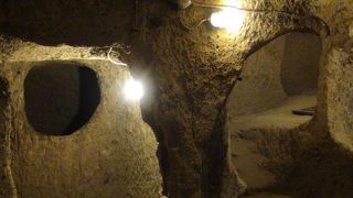 まさに「魔宮の伝説」という感じ