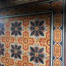 このタイルもきれい。