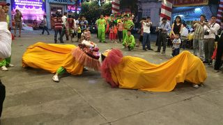 中秋節の18時からが盛り上がり。