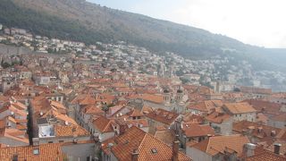 上の階の窓から旧市街の景色が綺麗に見えました