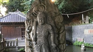 階段が多いので注意が必要です。