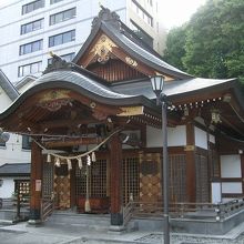 もともとは山形城主斯波兼頼が、山形城内に守り神として建立