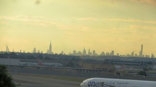 時間をつぶすには不適です