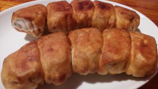 ホワイト餃子 亀有支店