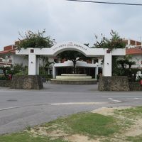 ホテルの入り口です