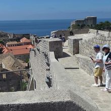 こんな所を歩きます