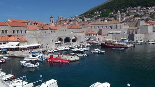 むしろ新しい感じです。規模は小さい。