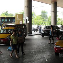 そっちまで行って、運転手さんに尋ねたら…