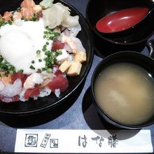 とろとろ刺身ばらちらし