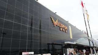 昼時は大混雑していたSA